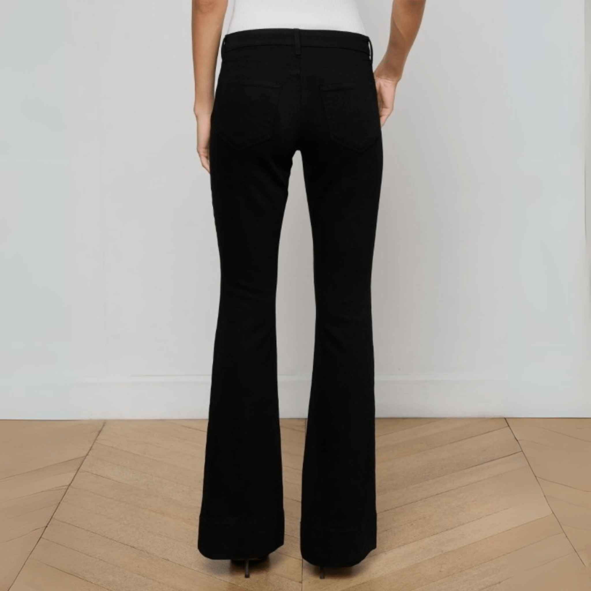 Lenora Flare Black