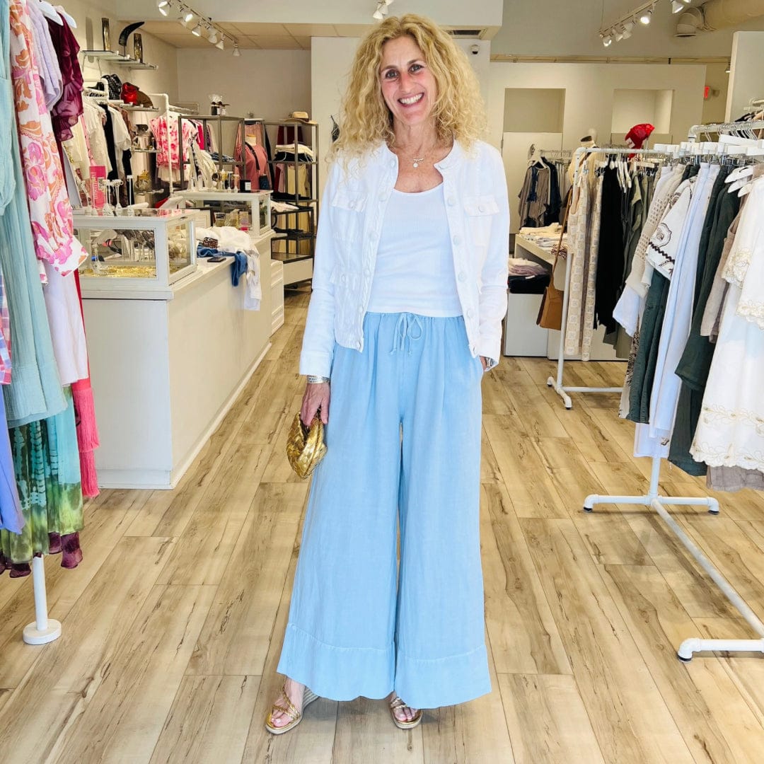 Chic Daytime Shopping Look