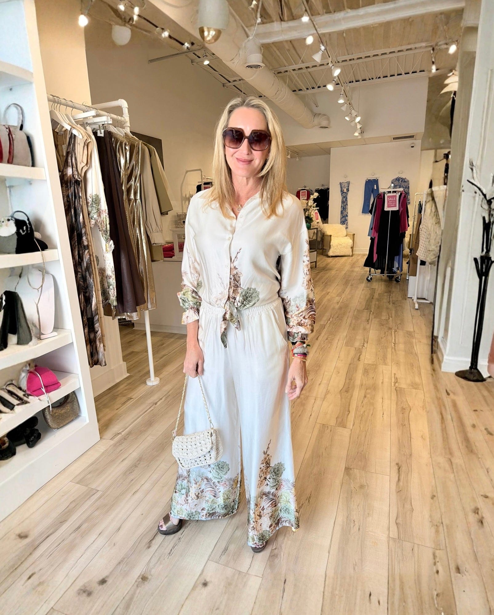 Leaf Me Alone I Look Good